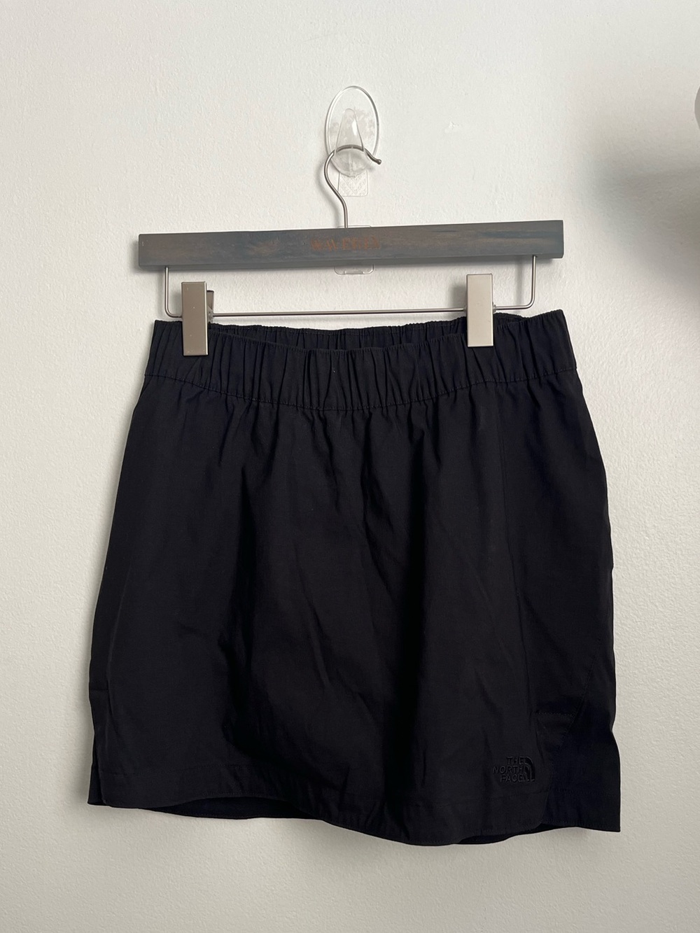 The North Face Black Athletic Skirt / Skort - Elastic Waist - Women’s Size M.